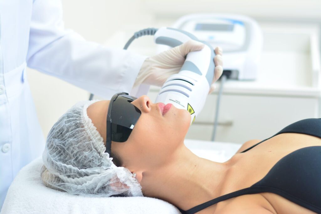 Fototerapia facial com Antares