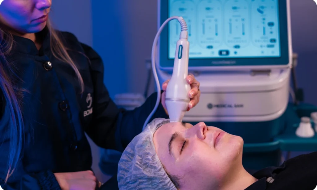 Aplicação do facial do aparelho Andrômeda